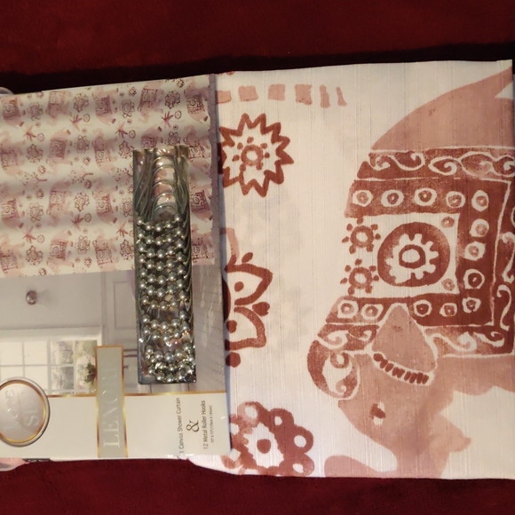 Lenore Elephant Shower Curtain Set - Picture 5 of 8